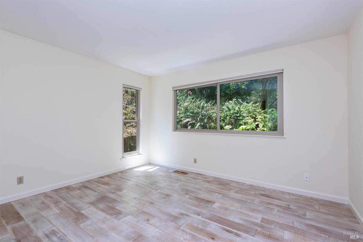 Detail Gallery Image 14 of 25 For 50 Palomino Cir, Novato,  CA 94947 - 3 Beds | 2/1 Baths