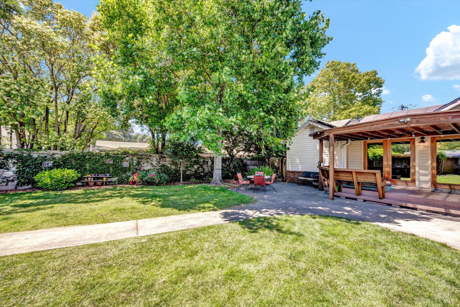 Detail Gallery Image 23 of 63 For 1015 Shetler Ave, Napa,  CA 94559 - 3 Beds | 2/1 Baths