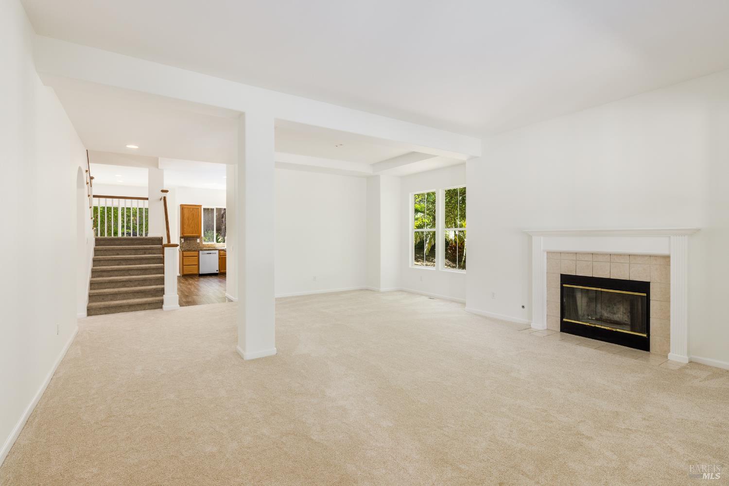 Detail Gallery Image 2 of 36 For 5795 Desoto Dr, Santa Rosa,  CA 95409 - 4 Beds | 3 Baths