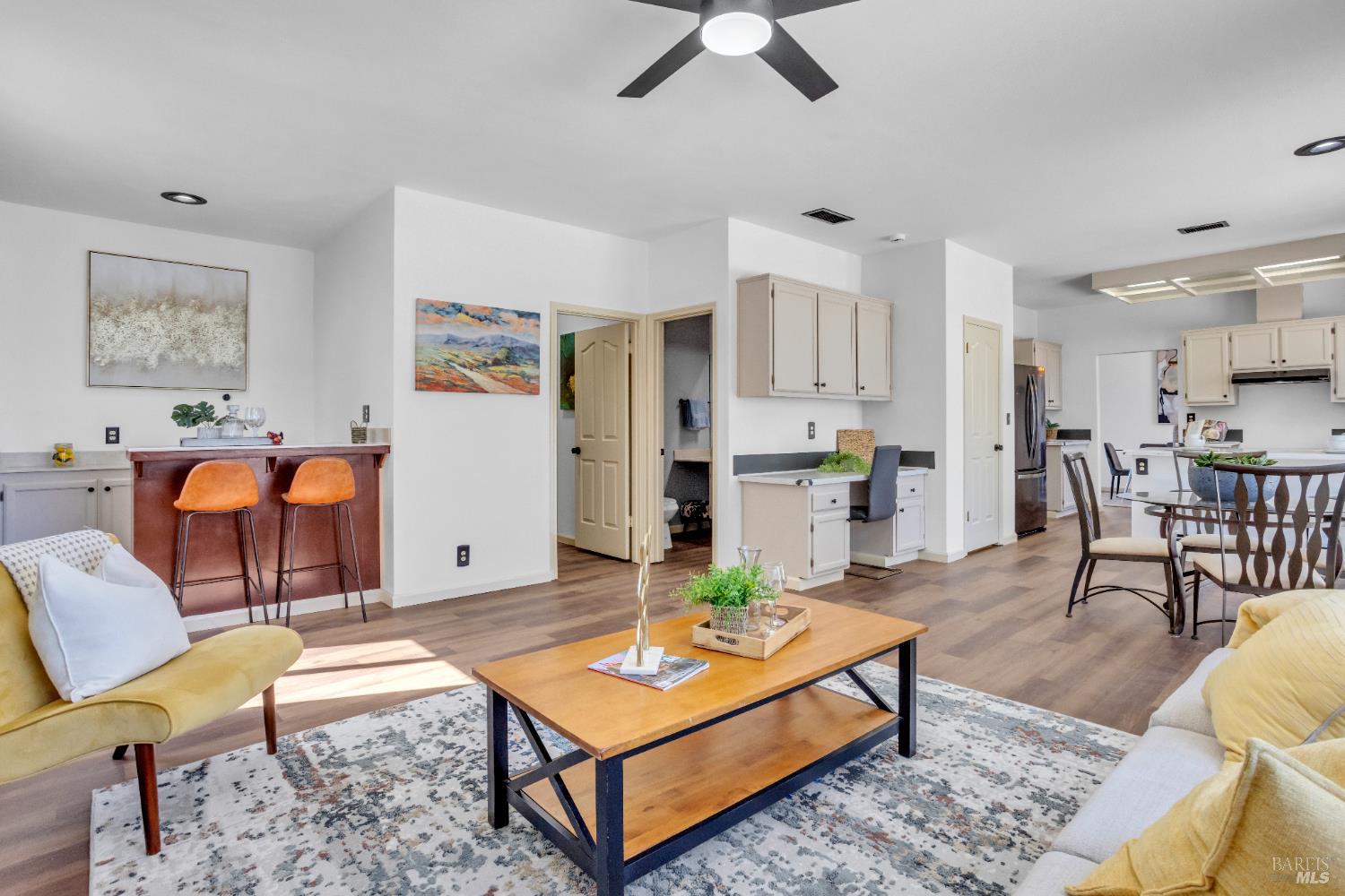 Detail Gallery Image 16 of 35 For 1042 Armsby Way, Suisun City,  CA 94585 - 3 Beds | 2/1 Baths