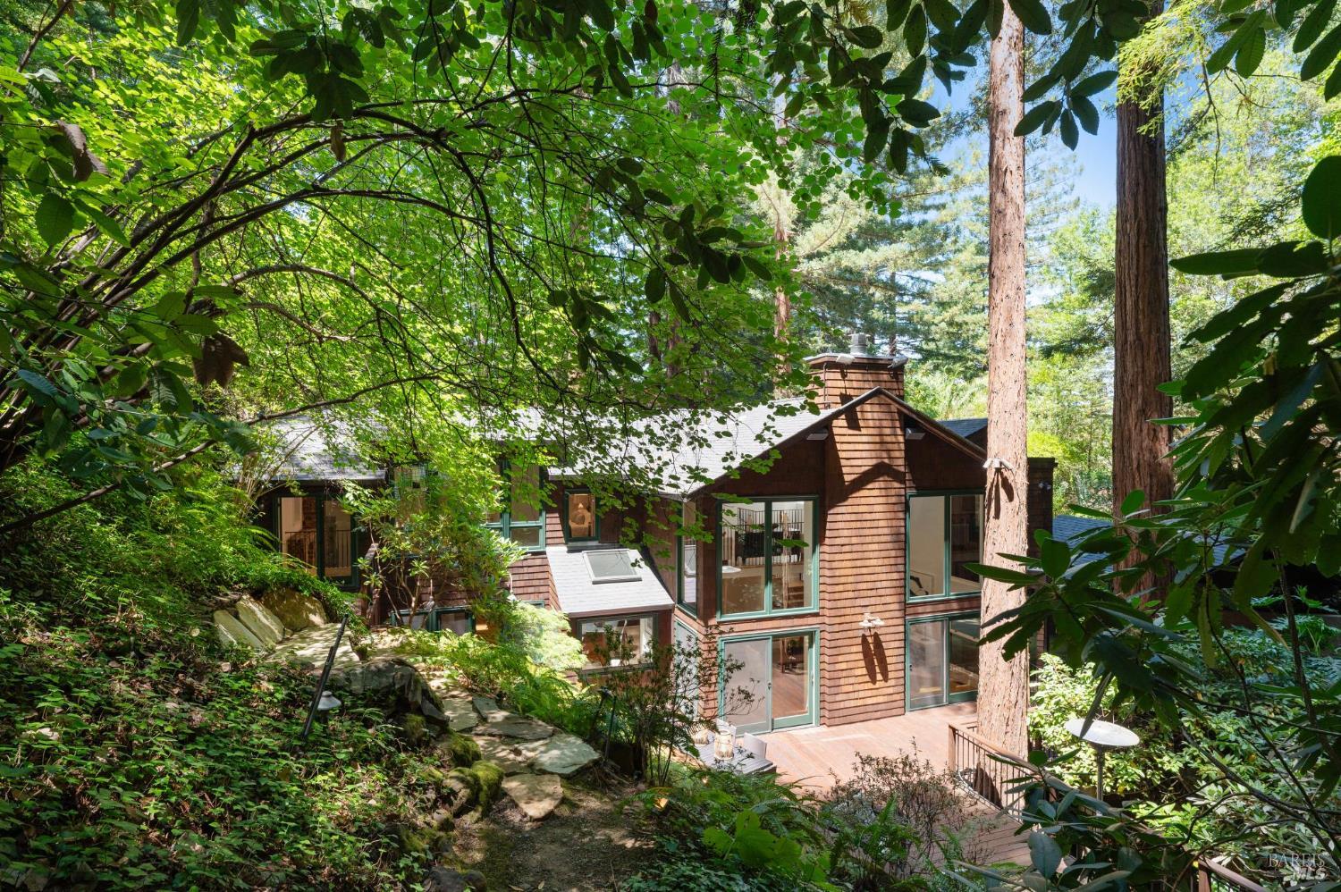 Detail Gallery Image 27 of 30 For 70 Westwood Dr, Kentfield,  CA 94904 - 5 Beds | 4/1 Baths