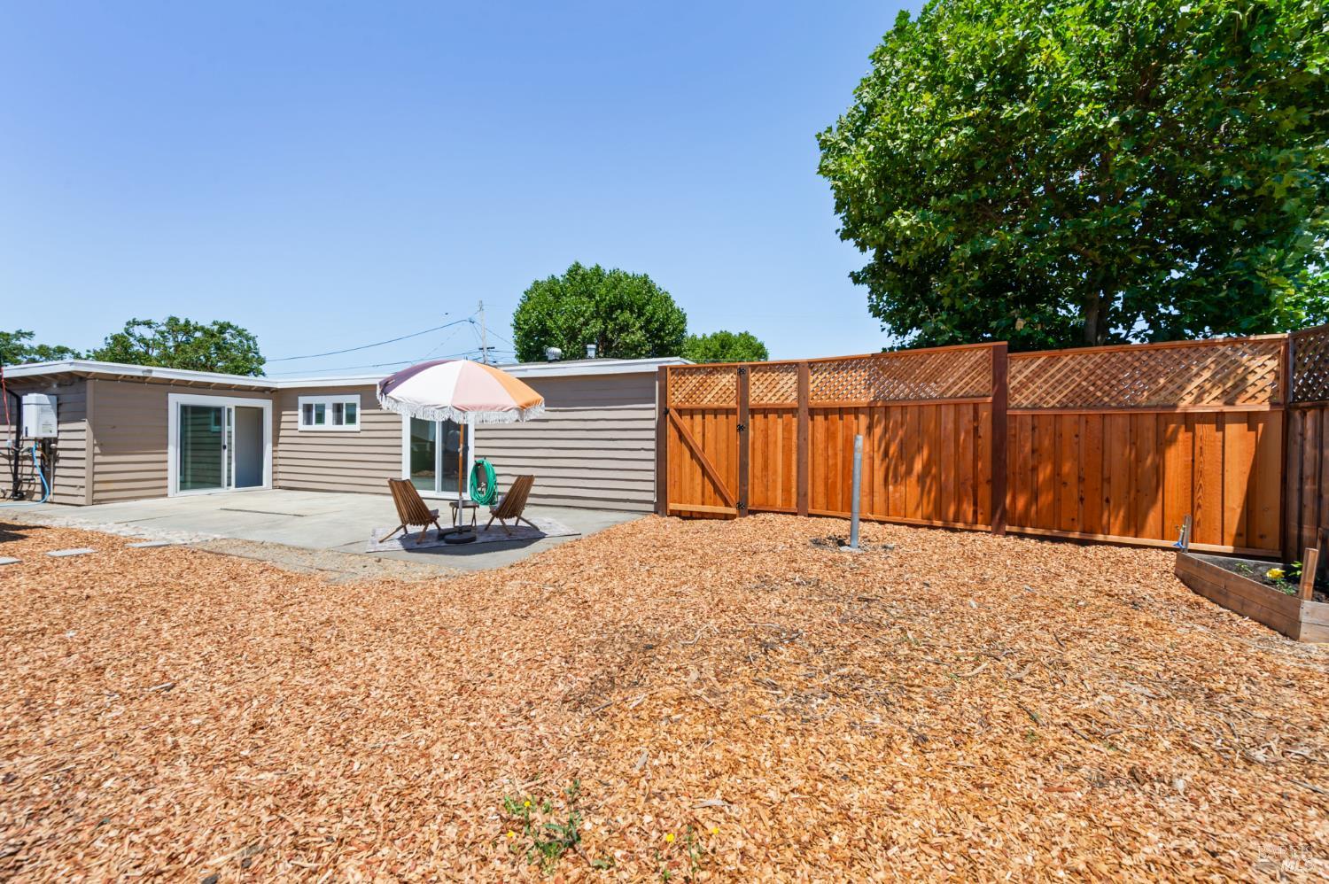Detail Gallery Image 20 of 26 For 1162 San Domingo Dr, Santa Rosa,  CA 95404 - 3 Beds | 1 Baths