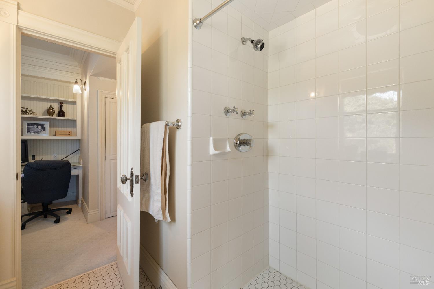 Detail Gallery Image 44 of 87 For 5605 George Rd, Lakeport,  CA 95453 - 4 Beds | 5/3 Baths
