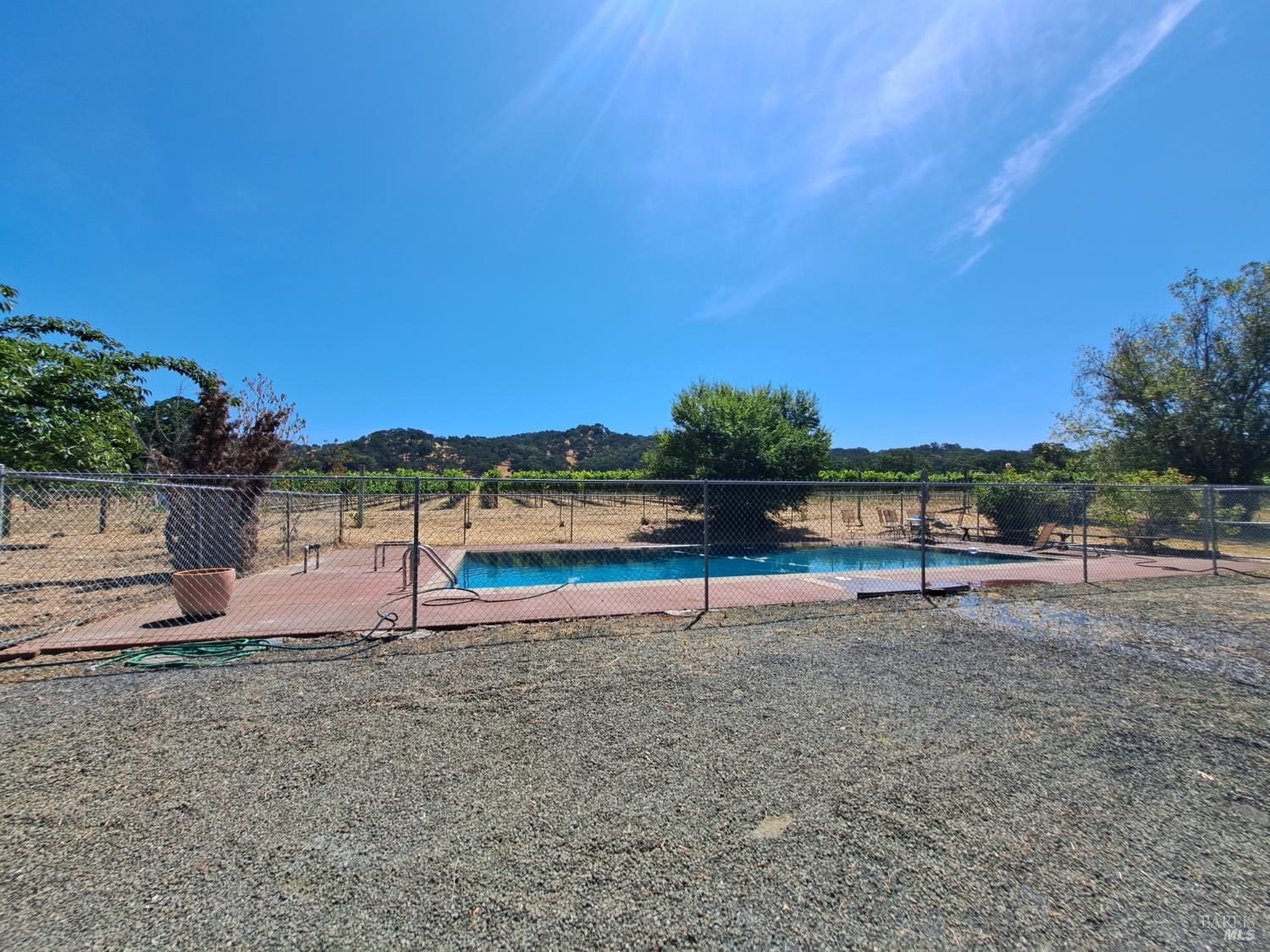 Detail Gallery Image 6 of 41 For 1705 Wooden Valley Rd, Napa,  CA 94558 - 1 Beds | 1 Baths