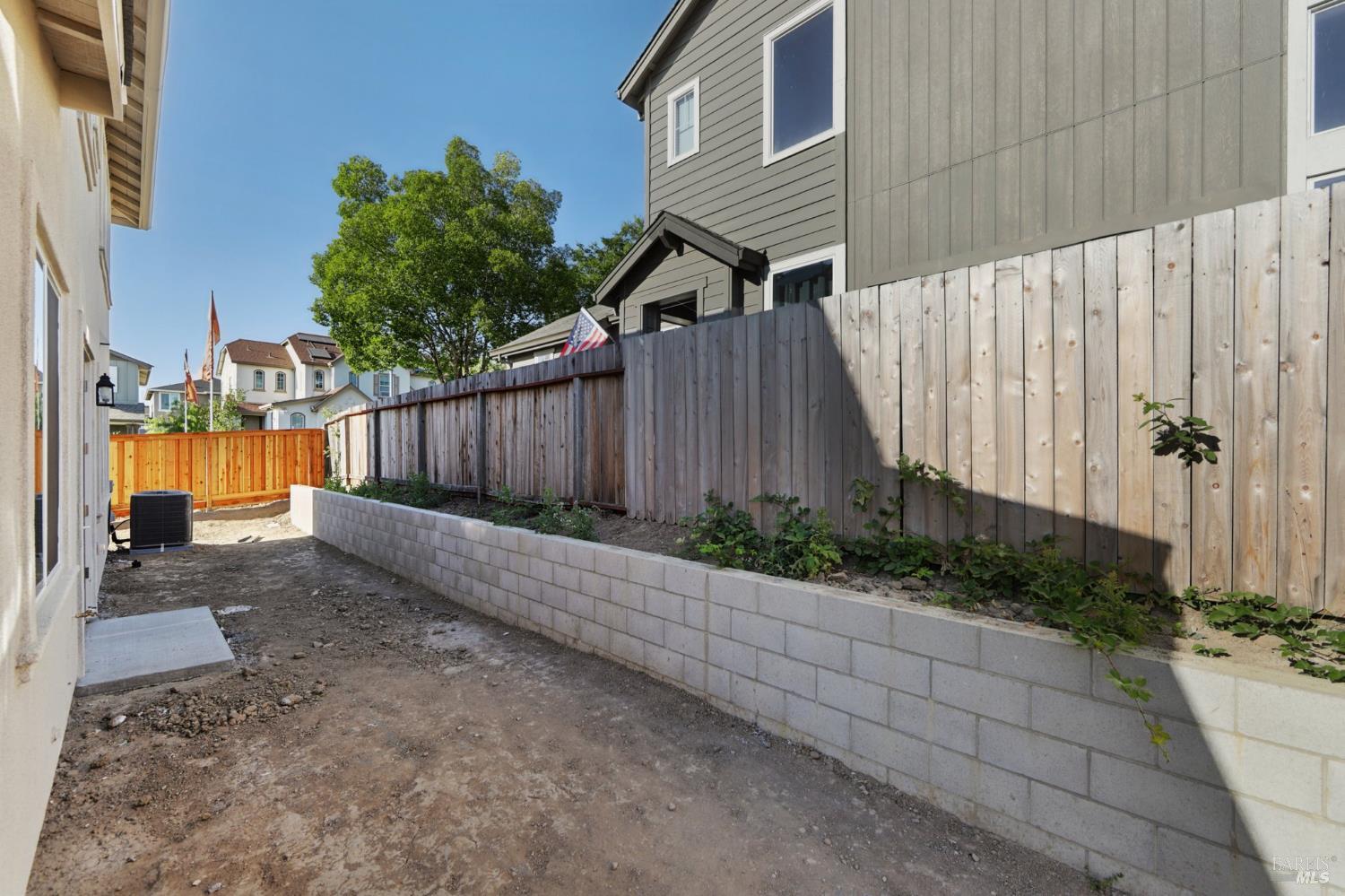 Detail Gallery Image 39 of 40 For 1576 Claritin St, Santa Rosa,  CA 95403 - 4 Beds | 4 Baths