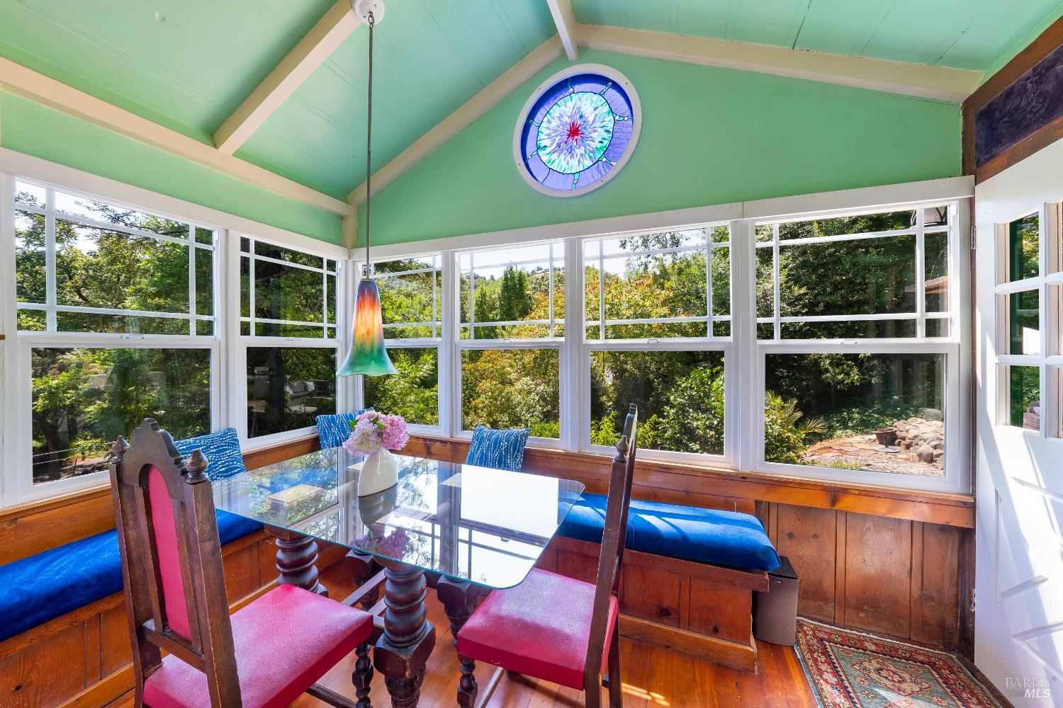 Detail Gallery Image 13 of 26 For 2693 S Fitch Mountain Rd, Healdsburg,  CA 95448 - 4 Beds | 3 Baths