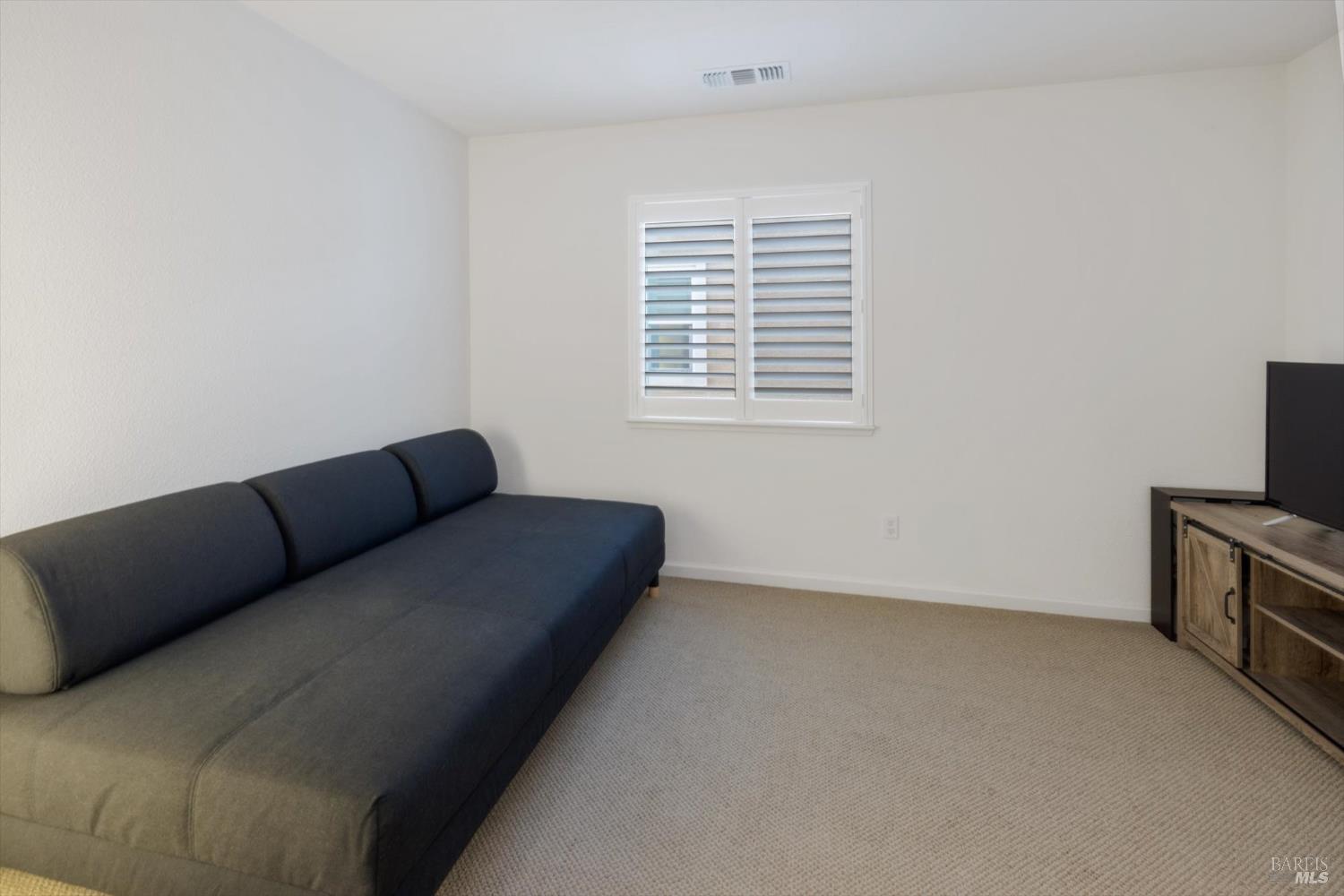 Detail Gallery Image 22 of 63 For 5294 Gramercy Cir, Fairfield,  CA 94533 - 5 Beds | 3/1 Baths