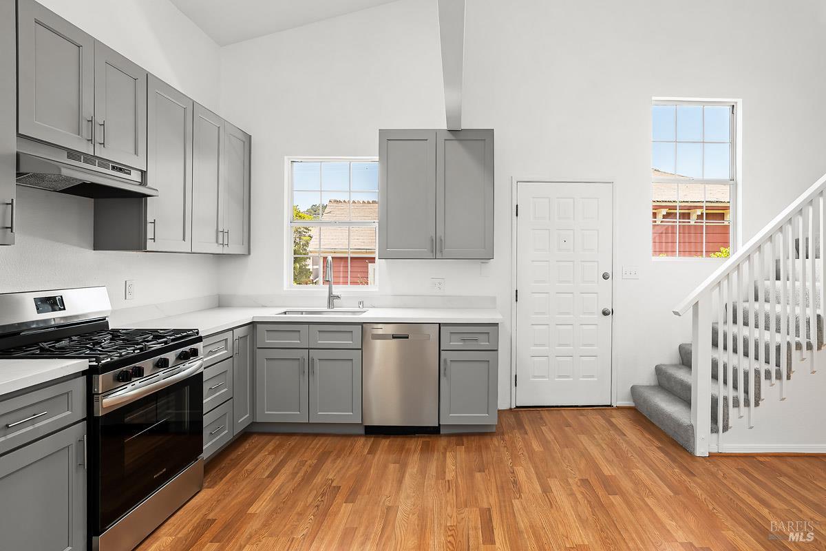 Detail Gallery Image 27 of 37 For 523 B St, San Rafael,  CA 94901 - – Beds | – Baths