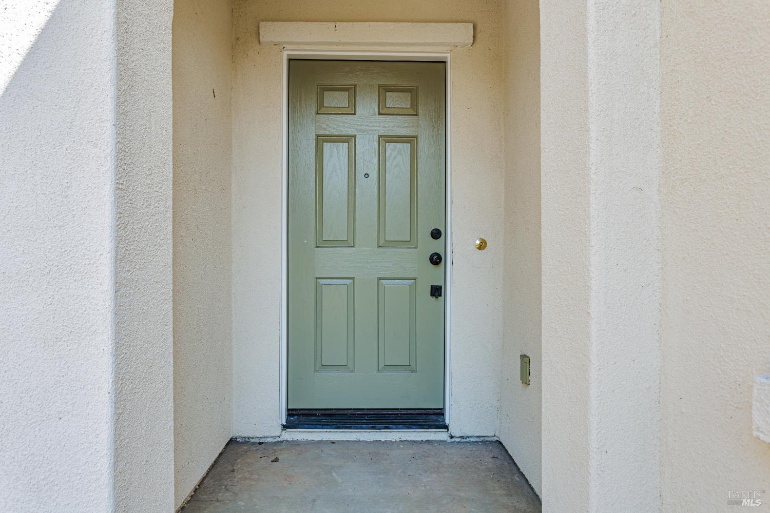 Detail Gallery Image 2 of 26 For 5124 Carisbrooke Ln, Vallejo,  CA 94591 - 3 Beds | 3 Baths