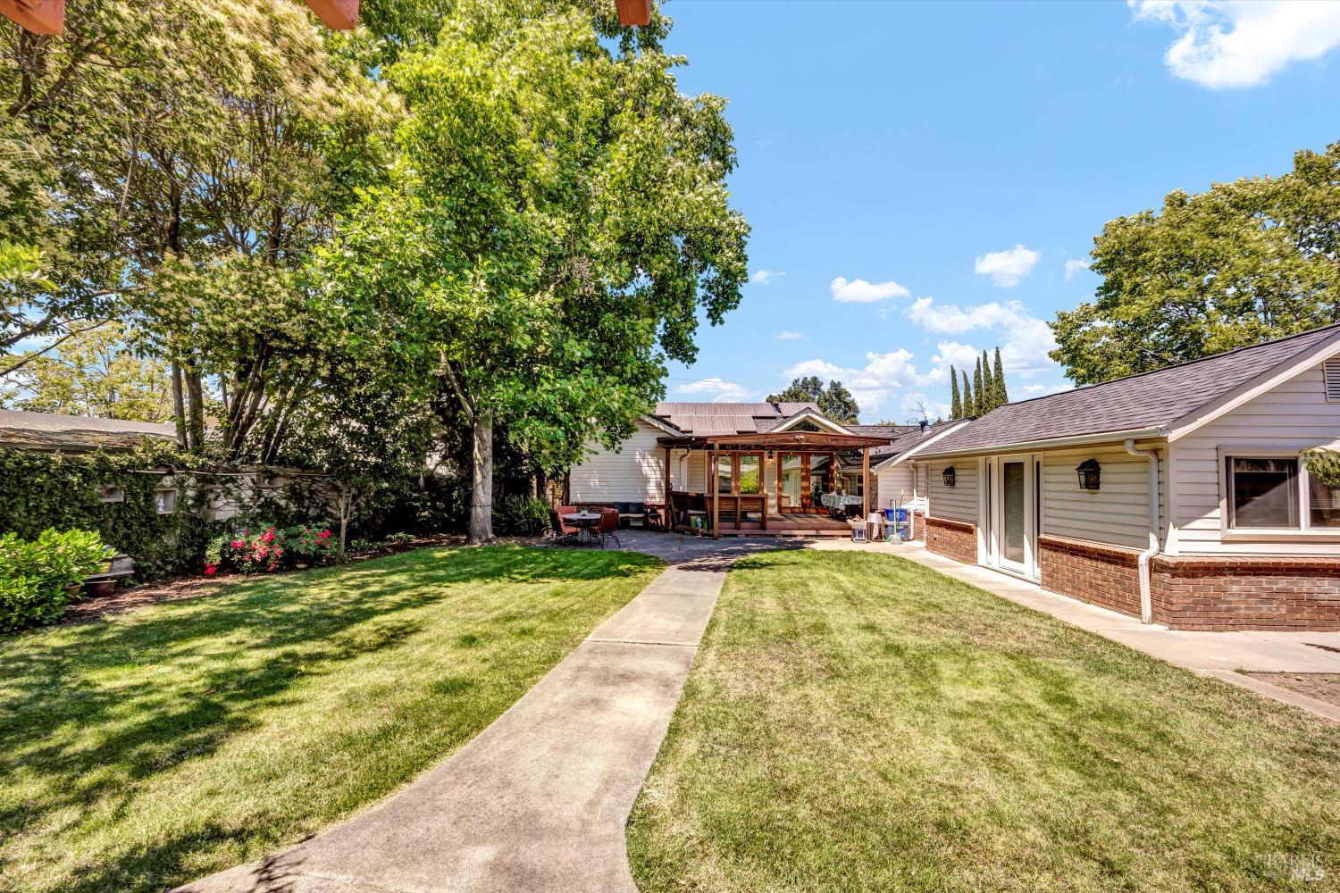 Detail Gallery Image 26 of 63 For 1015 Shetler Ave, Napa,  CA 94559 - 3 Beds | 2/1 Baths