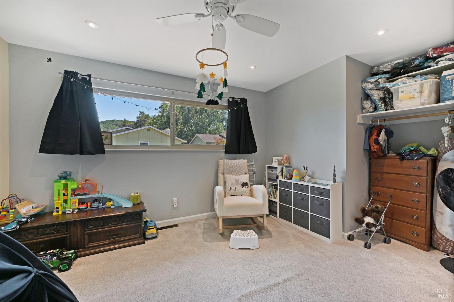 Detail Gallery Image 19 of 32 For 55 Salvatore Dr, Novato,  CA 94949 - 3 Beds | 2/1 Baths