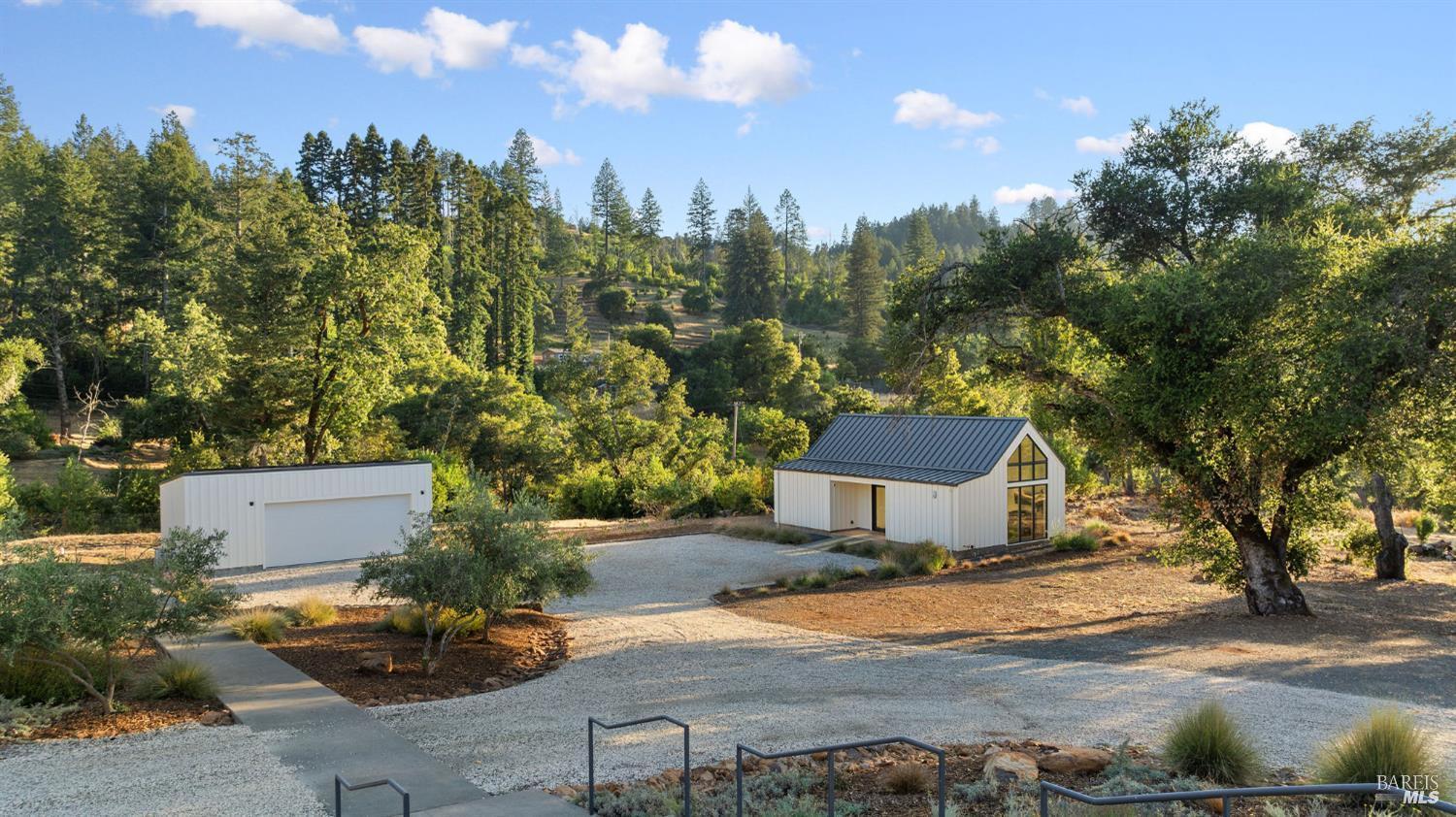 Detail Gallery Image 20 of 46 For 18907 State Highway 128 Unkn, Calistoga,  CA 94515 - 4 Beds | 3 Baths