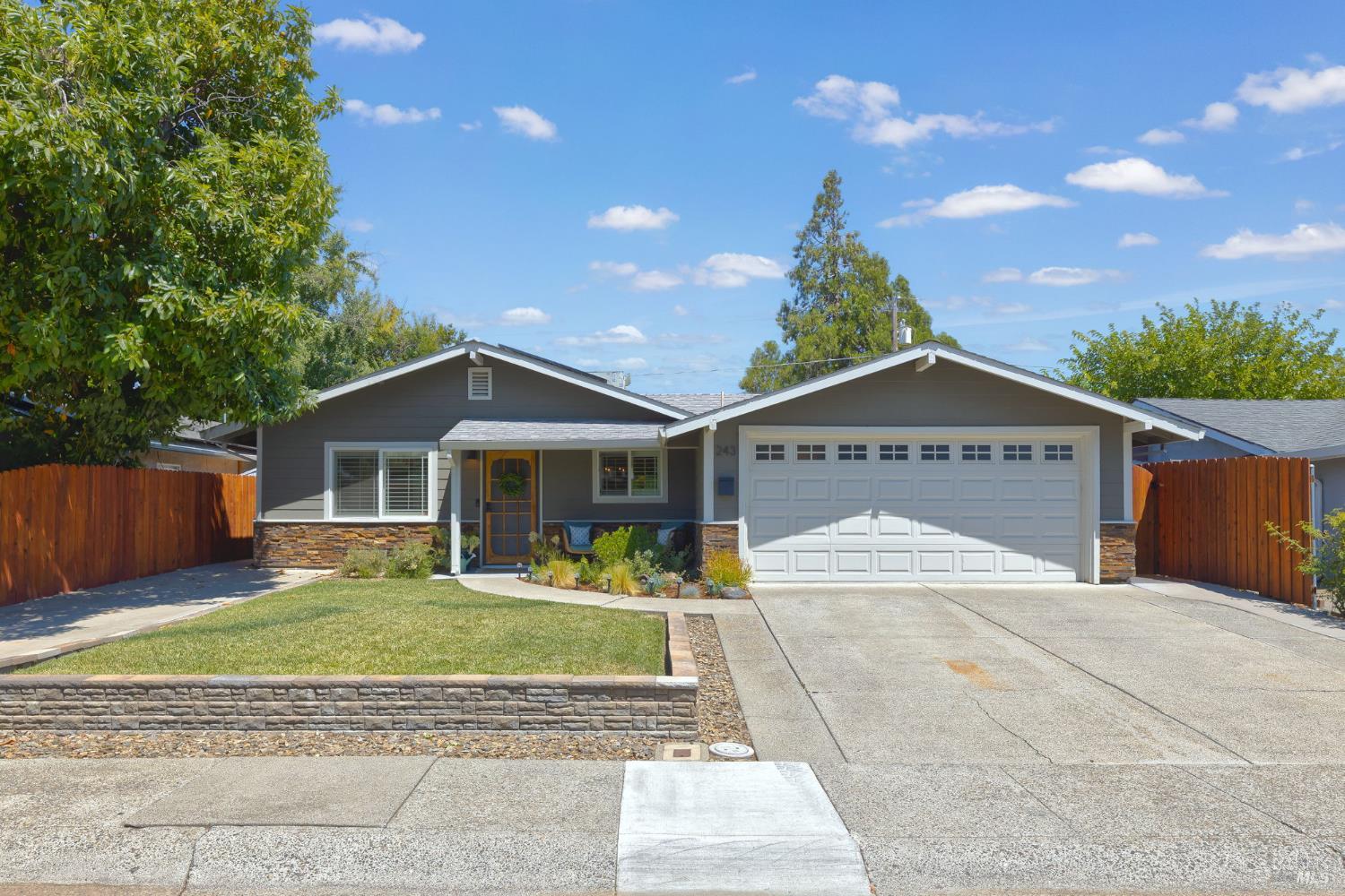 Detail Gallery Image 1 of 30 For 243 Cedar St, Vacaville,  CA 95688 - 4 Beds | 2 Baths