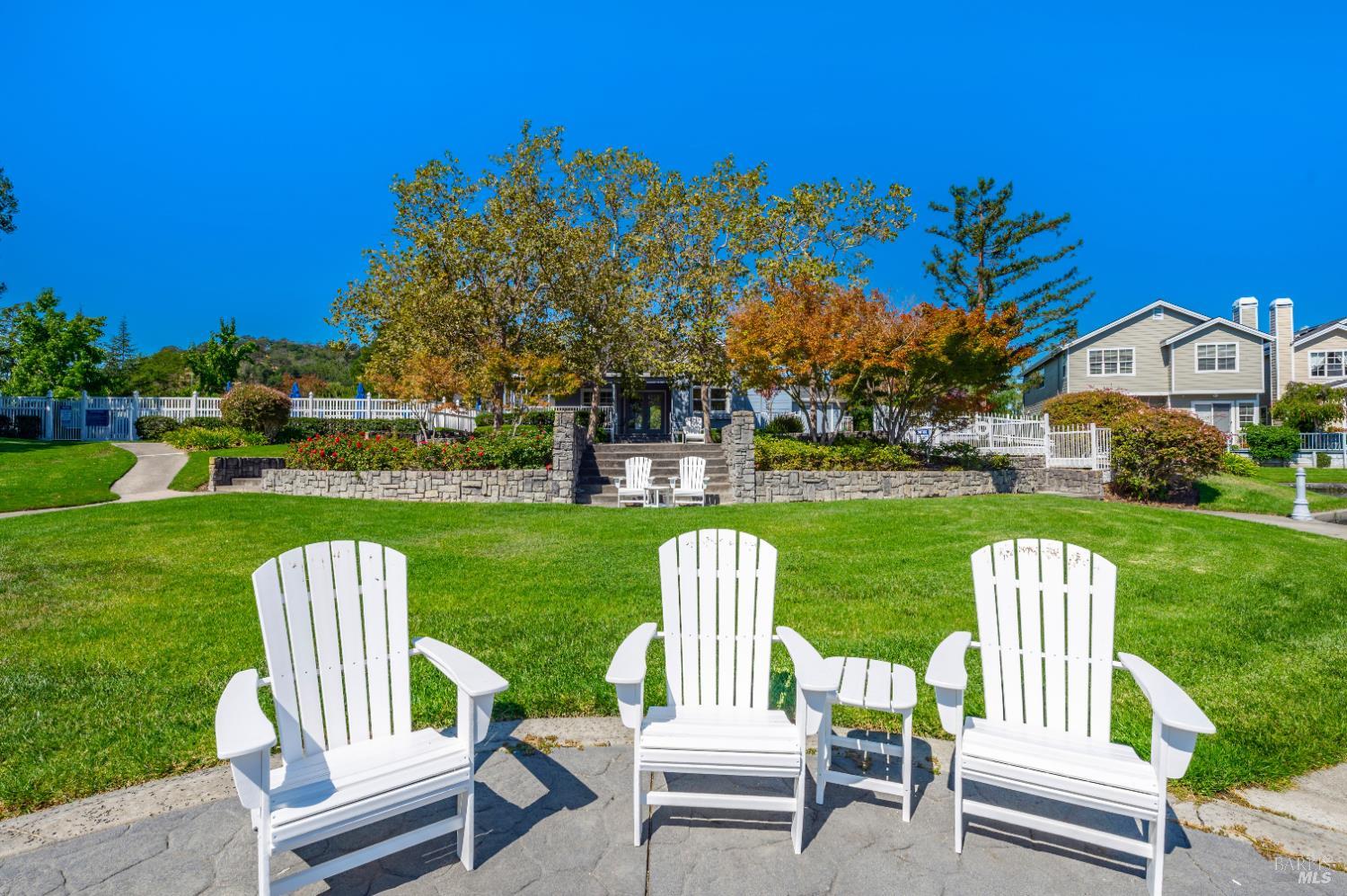 Detail Gallery Image 35 of 44 For 45 Mariners Cir, San Rafael,  CA 94903 - 3 Beds | 2 Baths