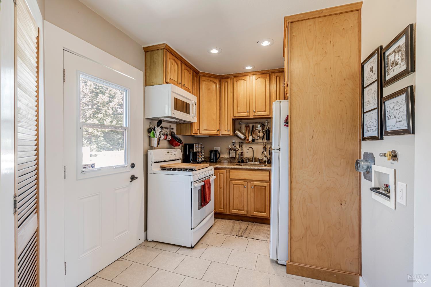 Detail Gallery Image 32 of 71 For 602 W K St, Benicia,  CA 94510 - – Beds | – Baths