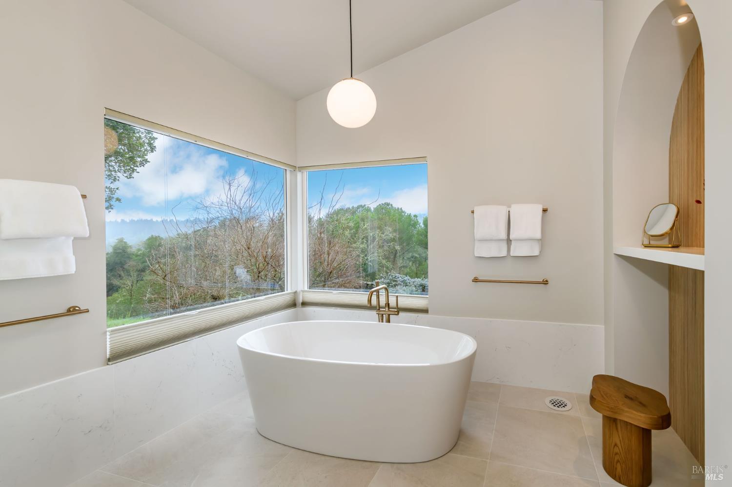 Detail Gallery Image 29 of 58 For 2300 Mill Creek Ln, Healdsburg,  CA 95448 - 3 Beds | 3 Baths