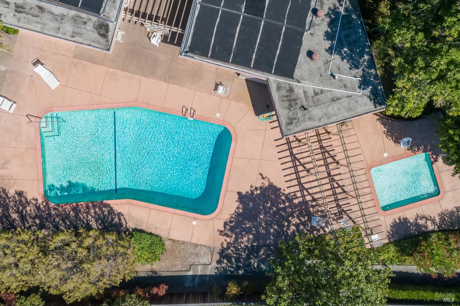Detail Gallery Image 28 of 38 For 22 Redwood Ave, Corte Madera,  CA 94925 - 3 Beds | 2 Baths