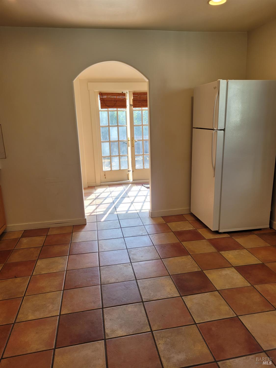 Detail Gallery Image 4 of 18 For 18135 Lucas Ave, Sonoma,  CA 95476 - 2 Beds | 2 Baths