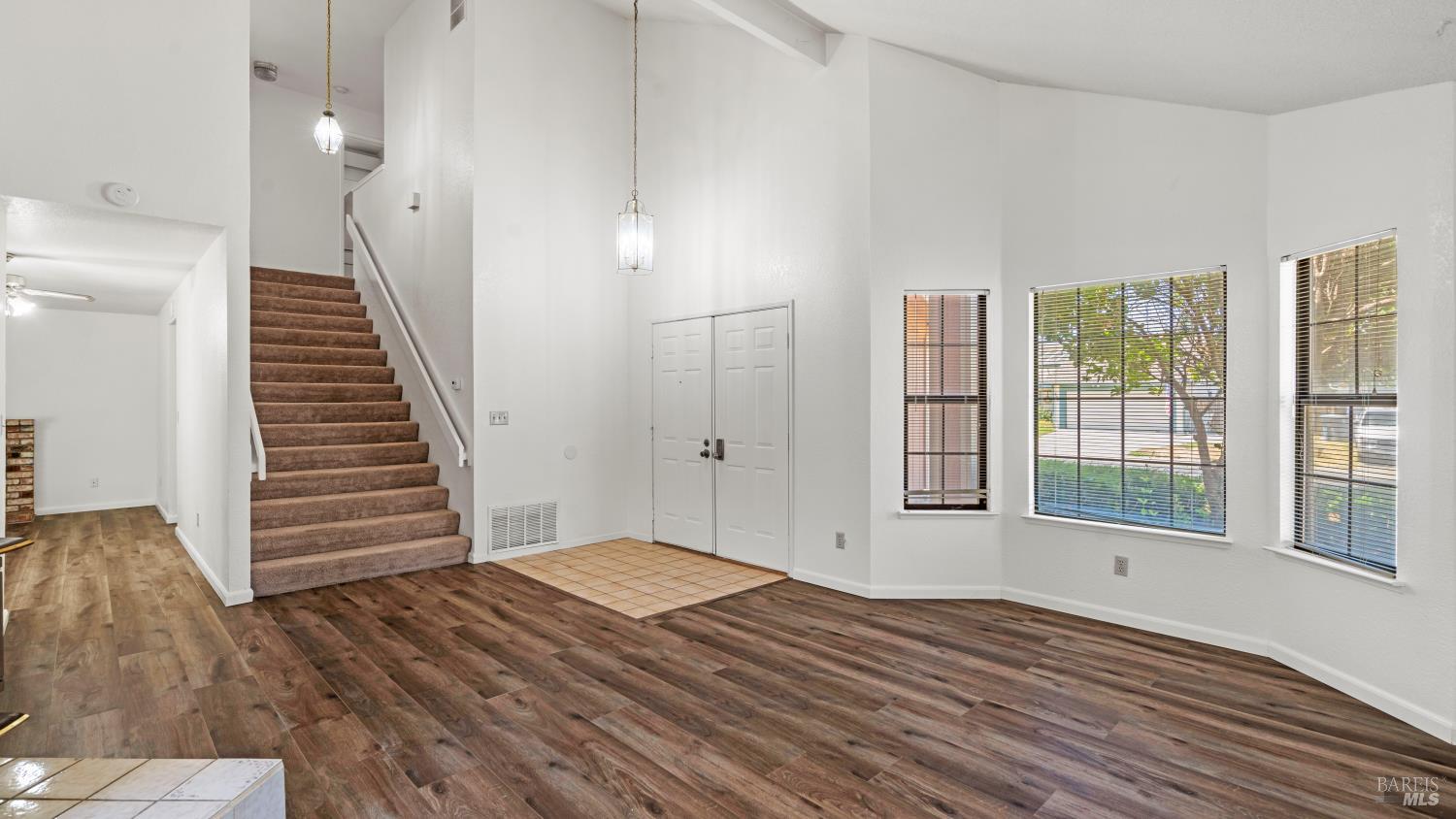 Detail Gallery Image 8 of 39 For 231 Park Ln, Vacaville,  CA 95687 - 3 Beds | 2/1 Baths