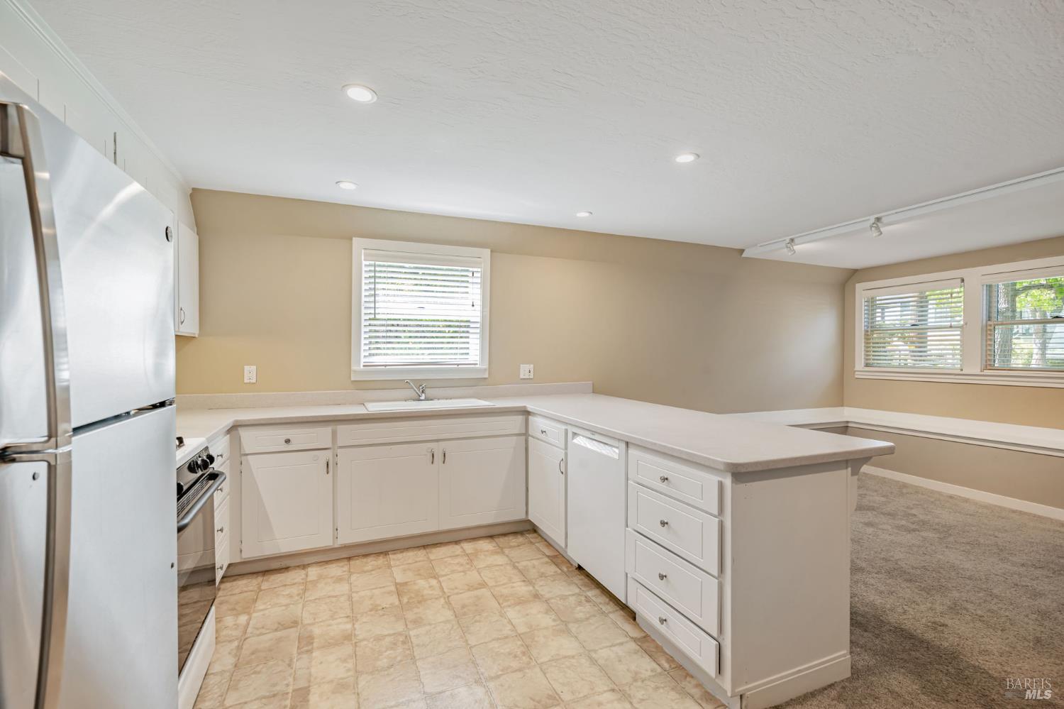 Detail Gallery Image 39 of 48 For 29 Frances St, San Rafael,  CA 94901 - – Beds | – Baths