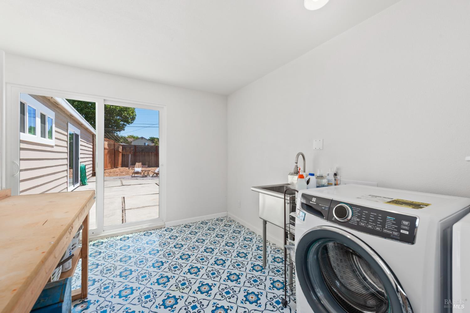 Detail Gallery Image 18 of 26 For 1162 San Domingo Dr, Santa Rosa,  CA 95404 - 3 Beds | 1 Baths