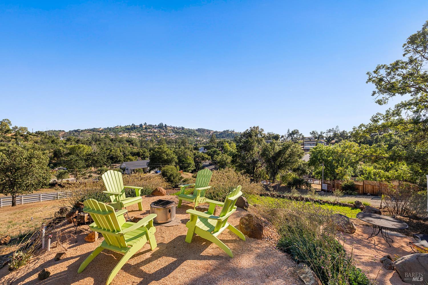 Detail Gallery Image 62 of 93 For 5044 Linda Ln, Santa Rosa,  CA 95404 - 3 Beds | 3/1 Baths