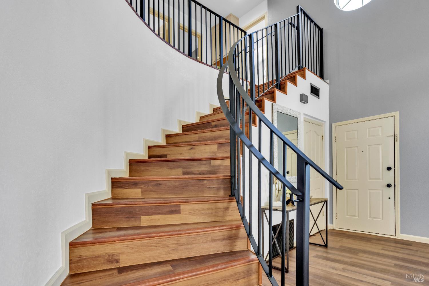 Detail Gallery Image 21 of 35 For 1042 Armsby Way, Suisun City,  CA 94585 - 3 Beds | 2/1 Baths