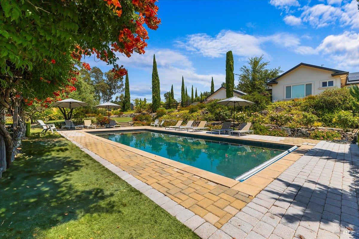 Detail Gallery Image 55 of 58 For 2300 Mill Creek Ln, Healdsburg,  CA 95448 - 3 Beds | 3 Baths