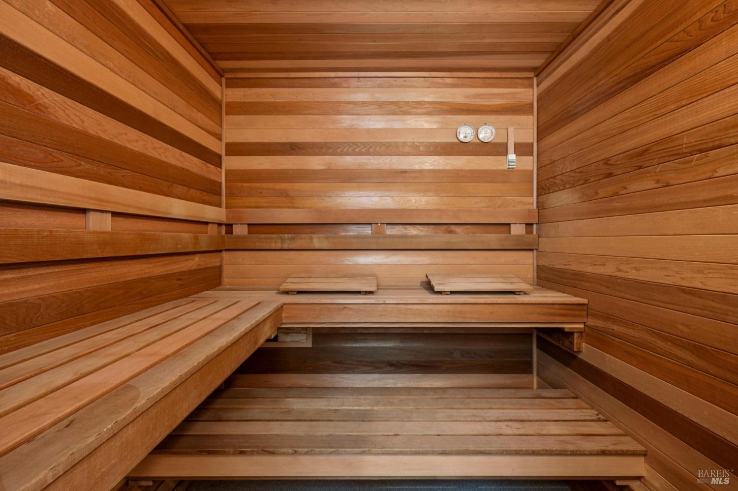 Detail Gallery Image 22 of 30 For 70 Westwood Dr, Kentfield,  CA 94904 - 5 Beds | 4/1 Baths