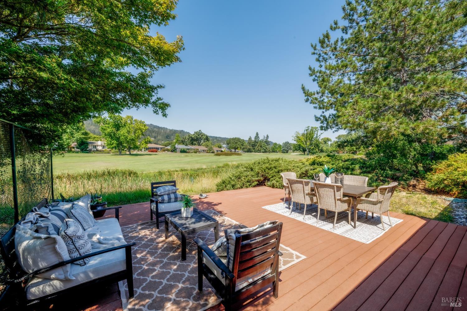 Detail Gallery Image 4 of 32 For 137 Valley Lakes Dr, Santa Rosa,  CA 95409 - 3 Beds | 2 Baths