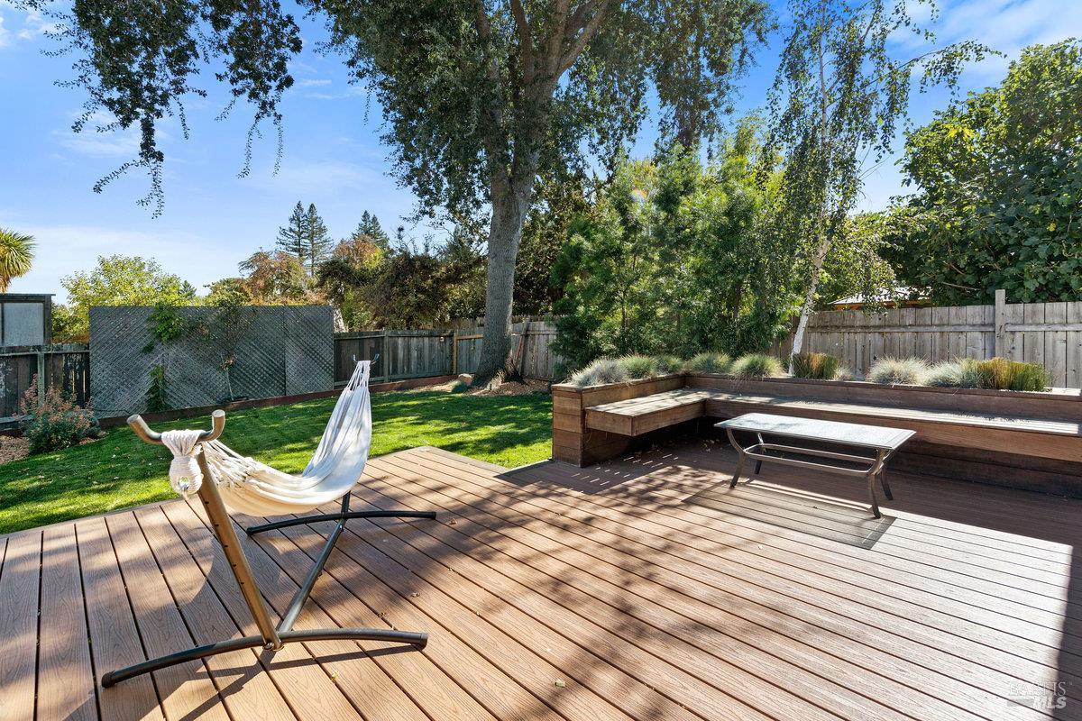 Detail Gallery Image 26 of 32 For 10 Margory Ct, Novato,  CA 94947 - 3 Beds | 2 Baths