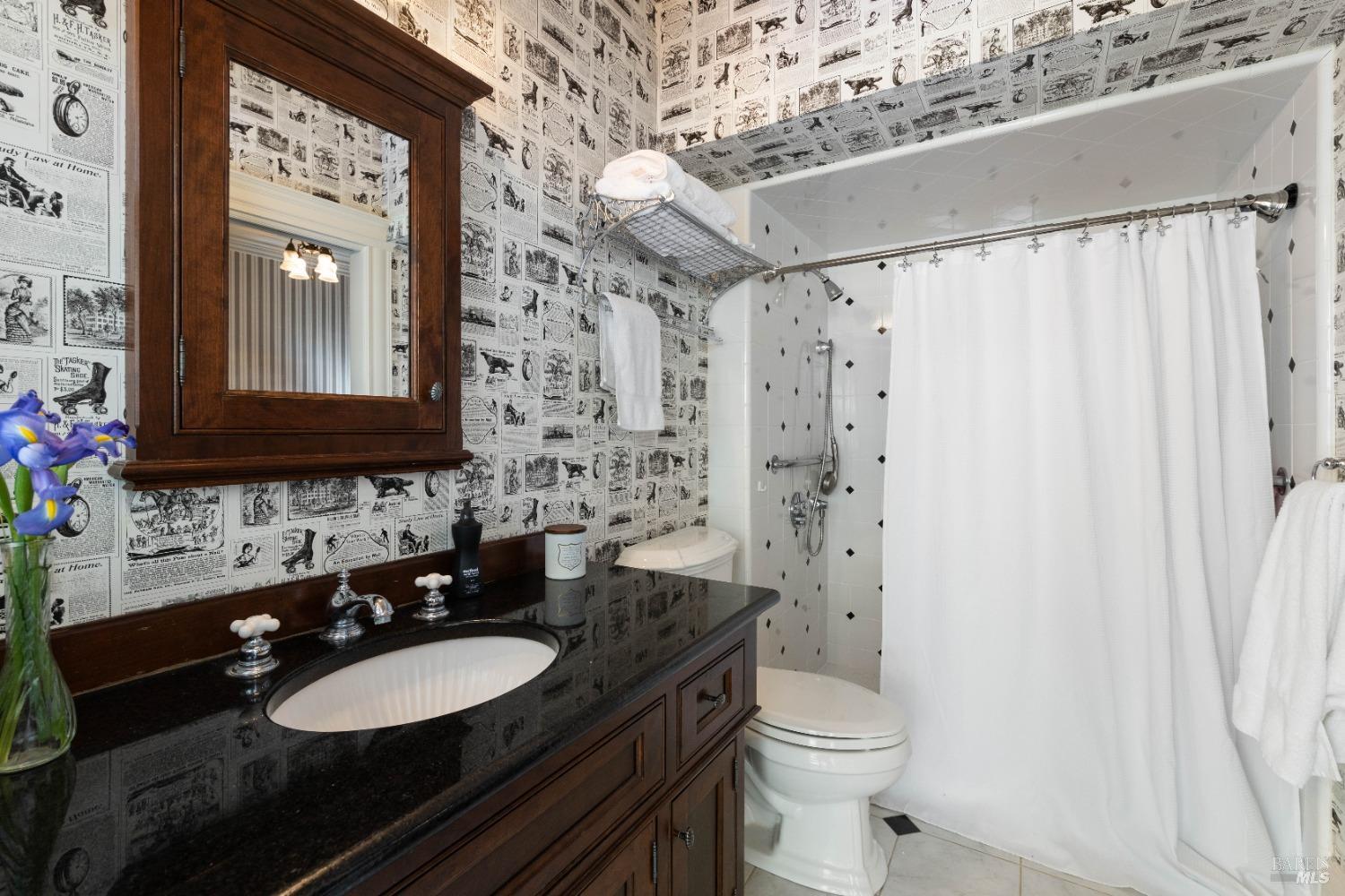 Detail Gallery Image 27 of 87 For 5605 George Rd, Lakeport,  CA 95453 - 4 Beds | 5/3 Baths