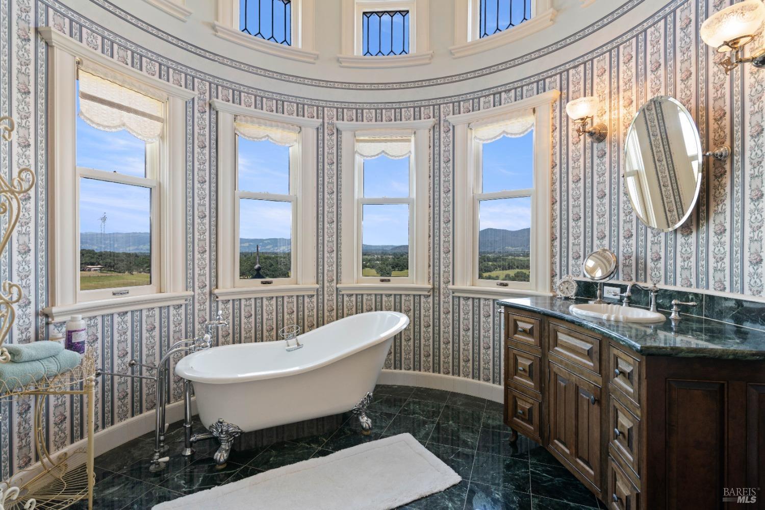 Detail Gallery Image 33 of 87 For 5605 George Rd, Lakeport,  CA 95453 - 4 Beds | 5/3 Baths