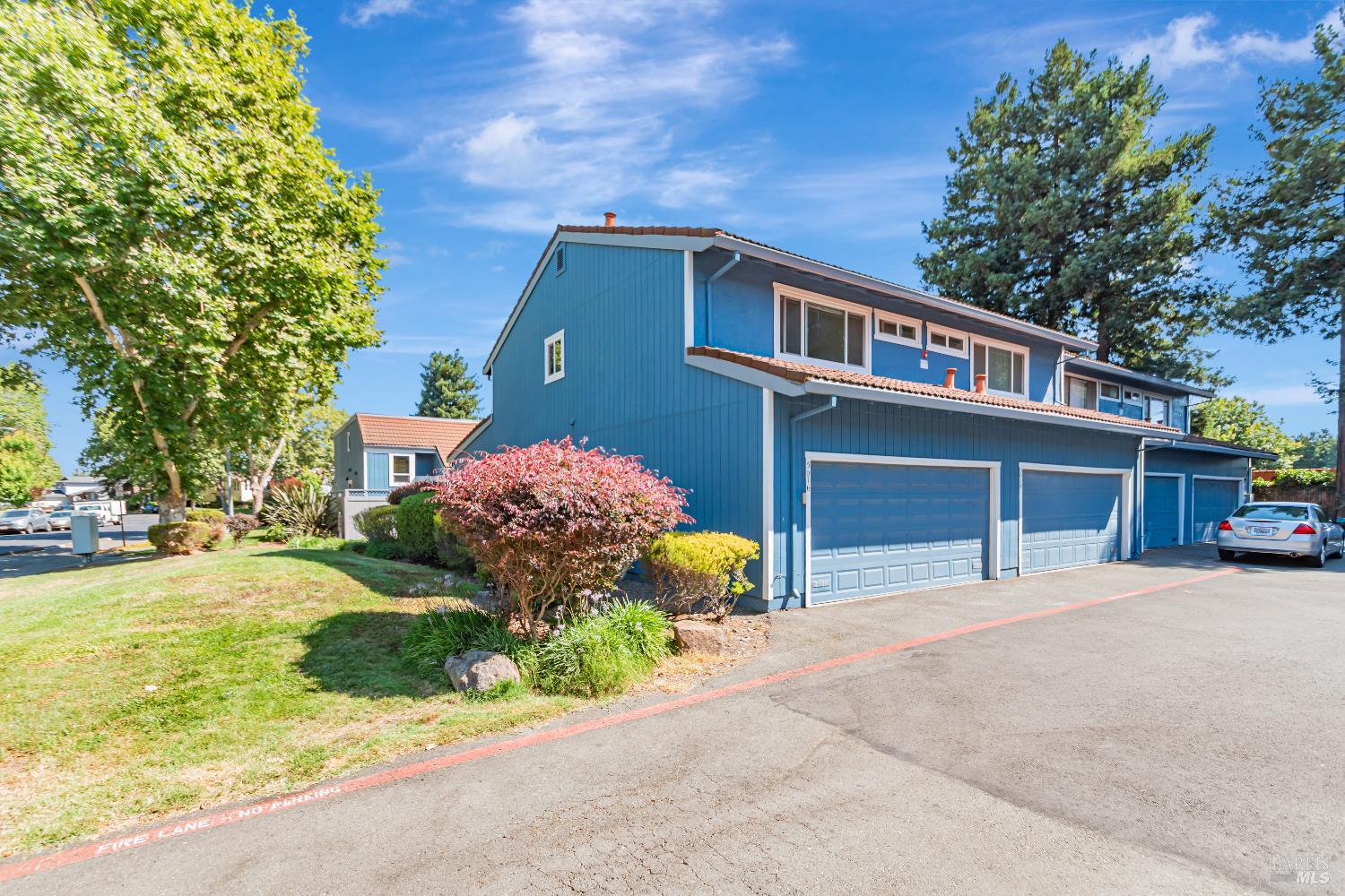 Detail Gallery Image 28 of 30 For 5016 Country Club Dr, Rohnert Park,  CA 94928 - 2 Beds | 1/1 Baths