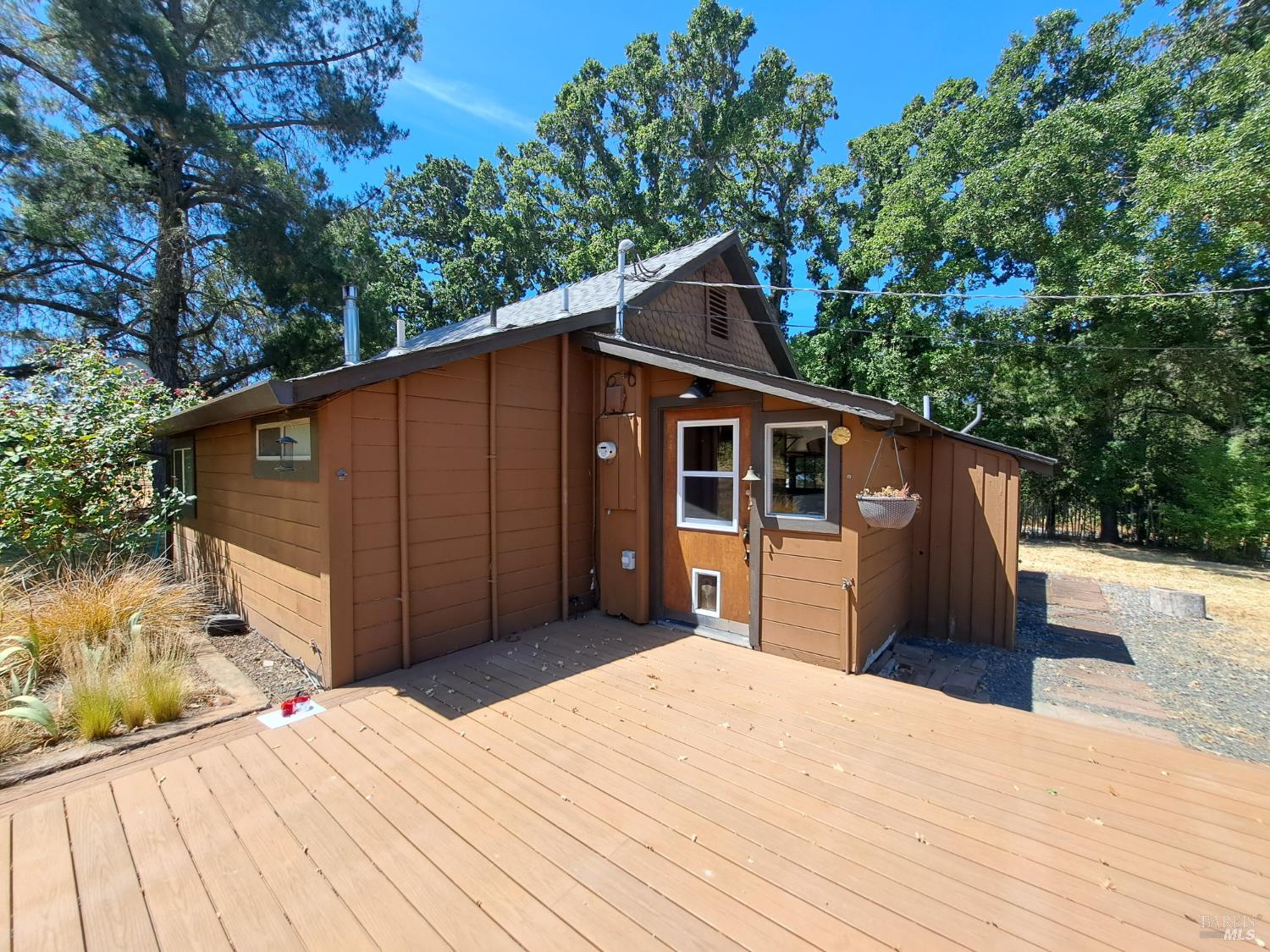 Detail Gallery Image 11 of 41 For 1705 Wooden Valley Rd, Napa,  CA 94558 - 1 Beds | 1 Baths