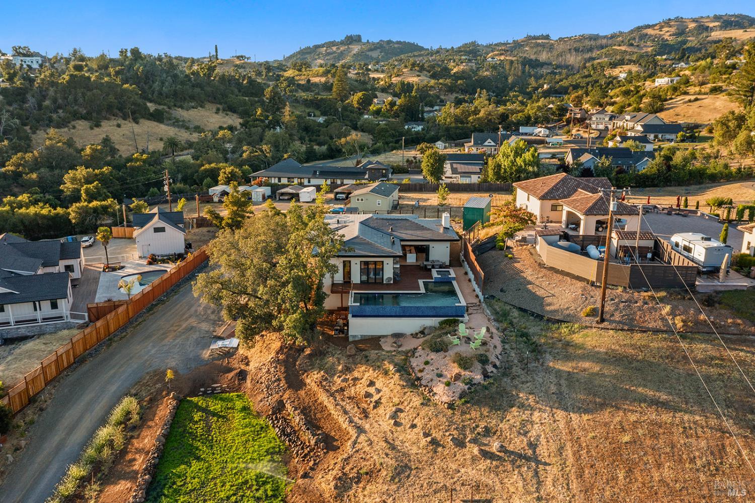 Detail Gallery Image 89 of 93 For 5044 Linda Ln, Santa Rosa,  CA 95404 - 3 Beds | 3/1 Baths
