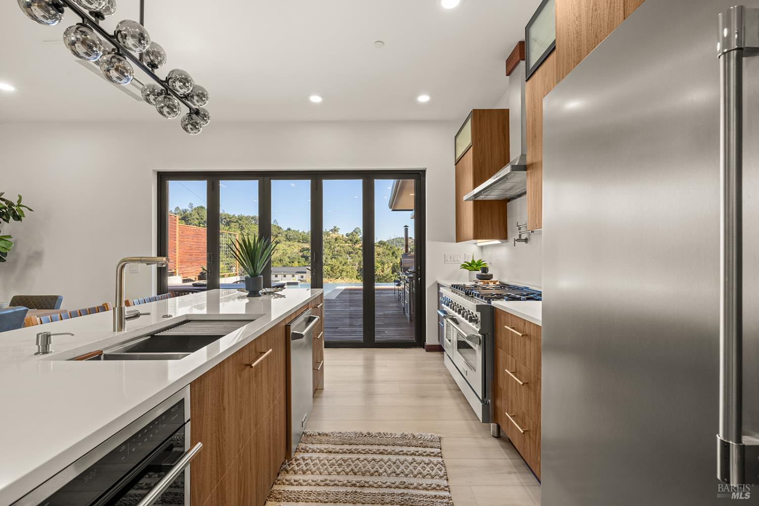 Detail Gallery Image 29 of 93 For 5044 Linda Ln, Santa Rosa,  CA 95404 - 3 Beds | 3/1 Baths