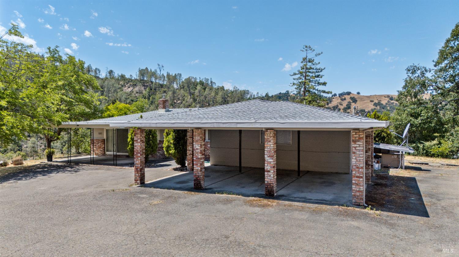 Detail Gallery Image 22 of 32 For 18201 S Highway 101 Unkn, Hopland,  CA 95449 - 3 Beds | 2/1 Baths