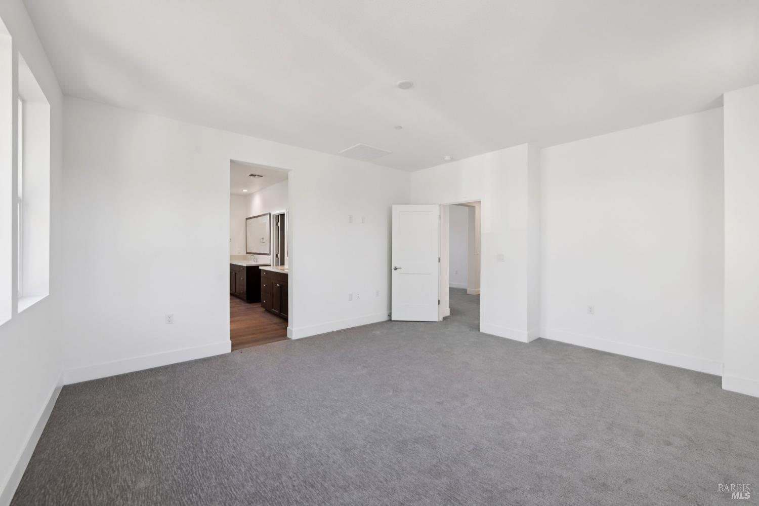 Detail Gallery Image 25 of 40 For 1576 Claritin St, Santa Rosa,  CA 95403 - 4 Beds | 4 Baths