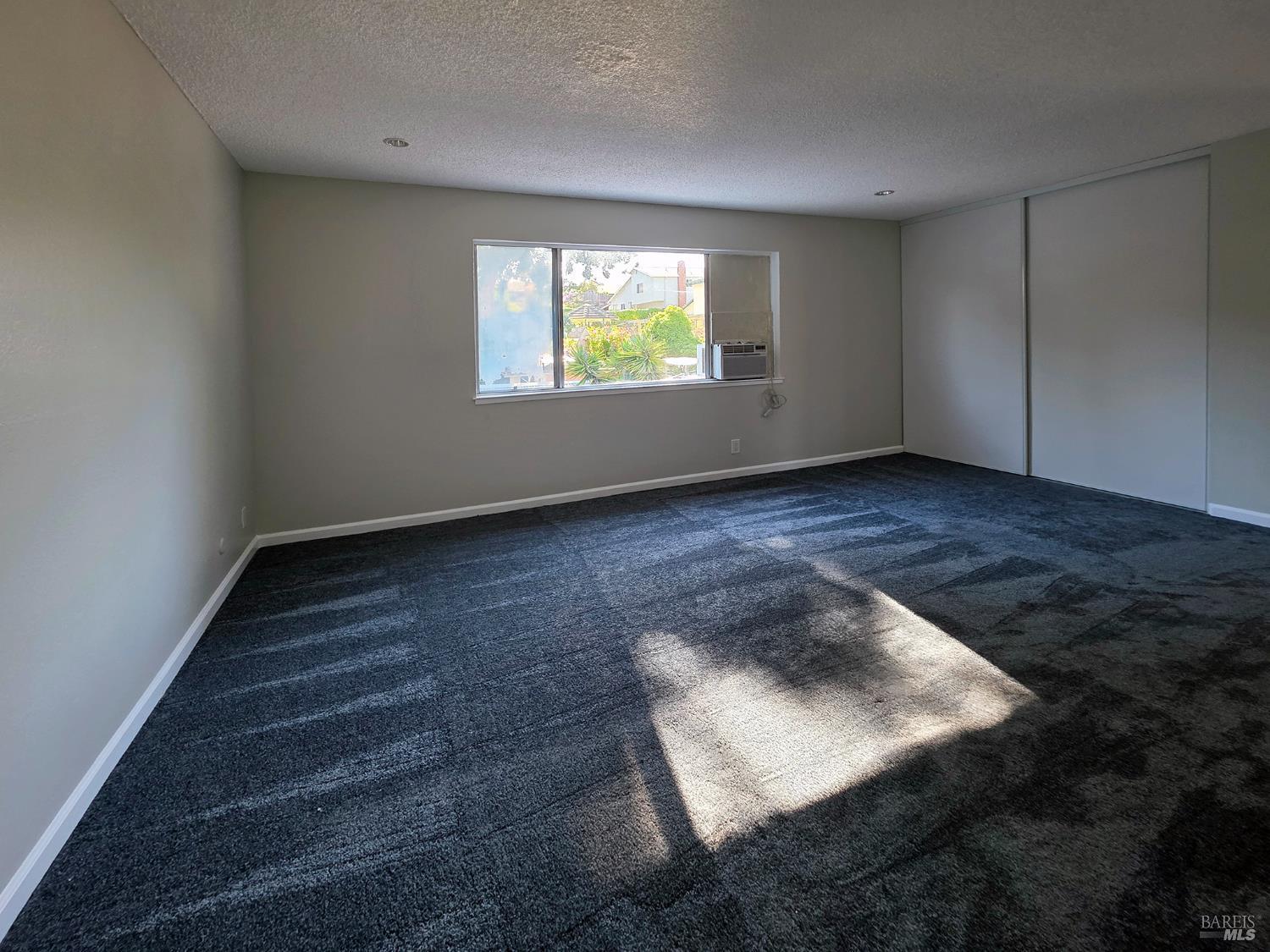 Detail Gallery Image 21 of 27 For 1379 Shea Ter, Vallejo,  CA 94591 - 4 Beds | 2/1 Baths