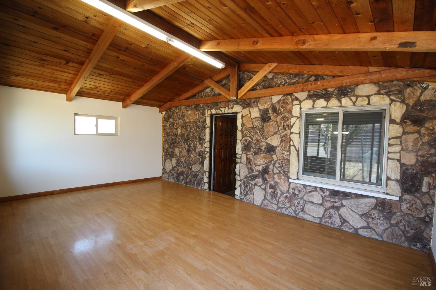 Detail Gallery Image 2 of 26 For 206 Woodrow Ave, Vallejo,  CA 94591 - 3 Beds | 2 Baths