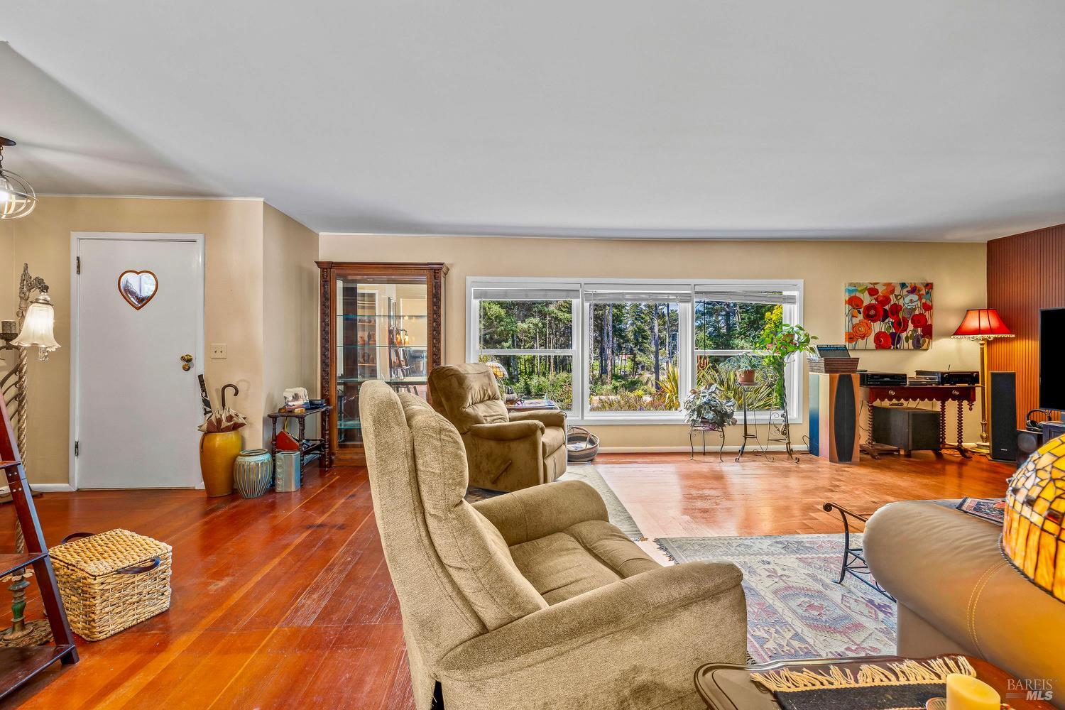Detail Gallery Image 6 of 32 For 18841 Lahmon Ln, Fort Bragg,  CA 95437 - 0 Beds | 2/1 Baths