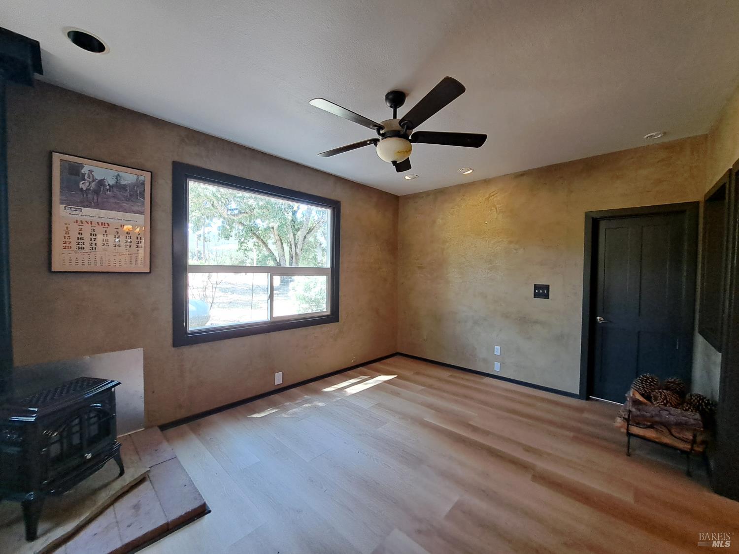 Detail Gallery Image 22 of 41 For 1705 Wooden Valley Rd, Napa,  CA 94558 - 1 Beds | 1 Baths