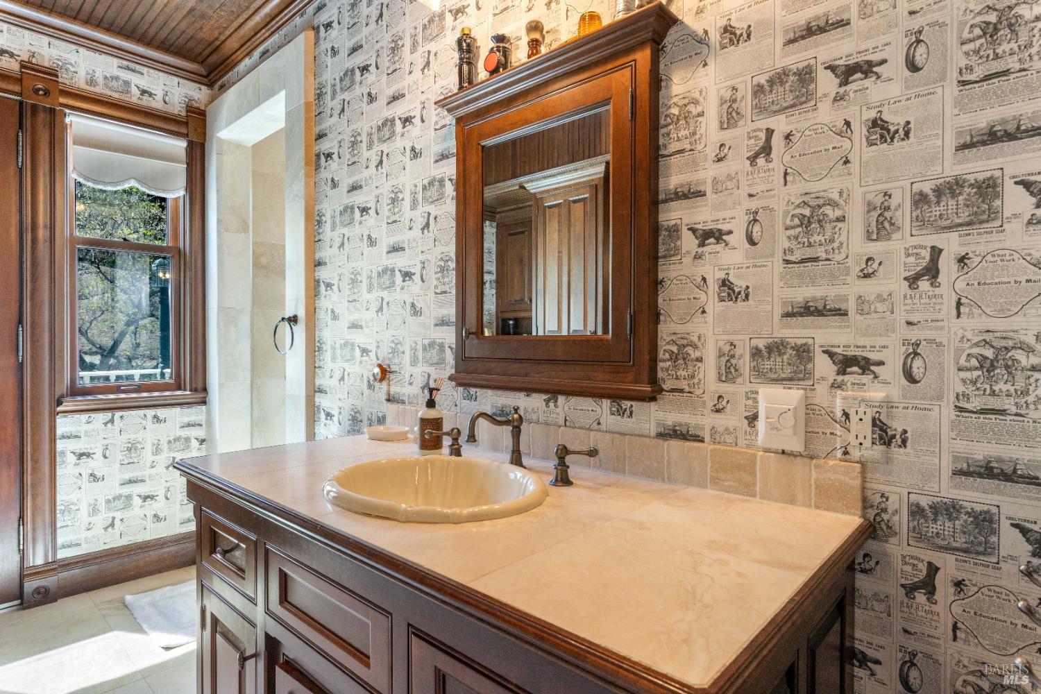 Detail Gallery Image 30 of 87 For 5605 George Rd, Lakeport,  CA 95453 - 4 Beds | 5/3 Baths