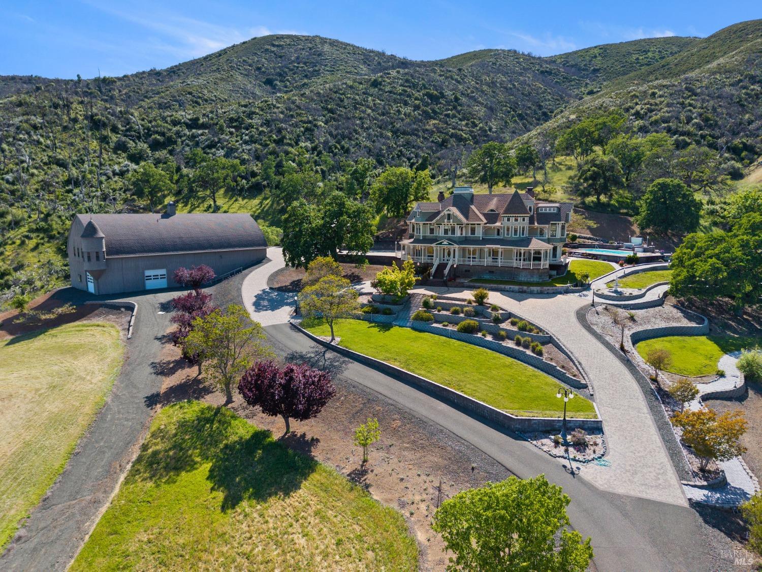 Detail Gallery Image 5 of 87 For 5605 George Rd, Lakeport,  CA 95453 - 4 Beds | 5/3 Baths