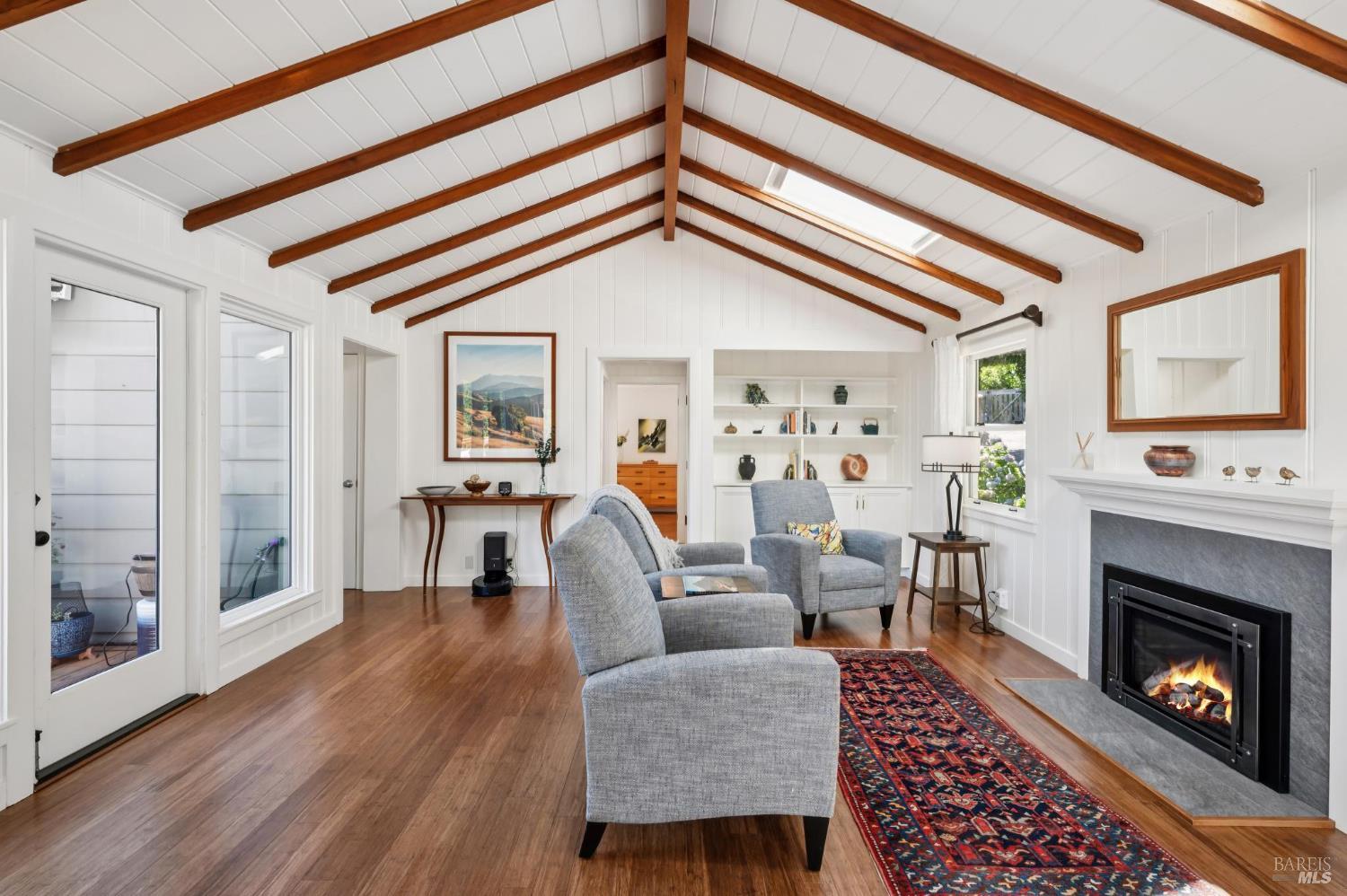 Detail Gallery Image 9 of 36 For 144 Melville Ave, San Anselmo,  CA 94960 - 3 Beds | 3 Baths