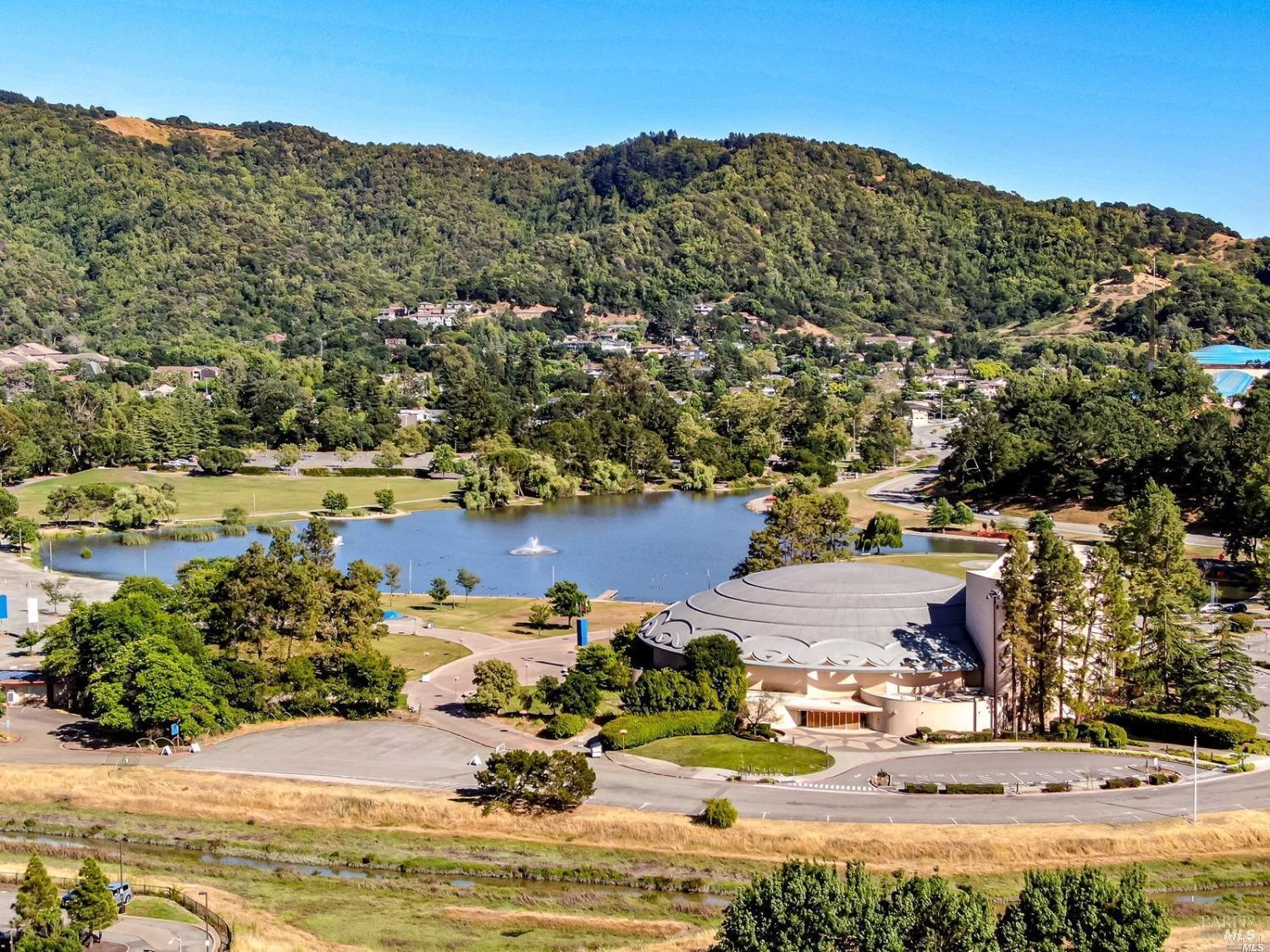 Detail Gallery Image 38 of 44 For 45 Mariners Cir, San Rafael,  CA 94903 - 3 Beds | 2 Baths