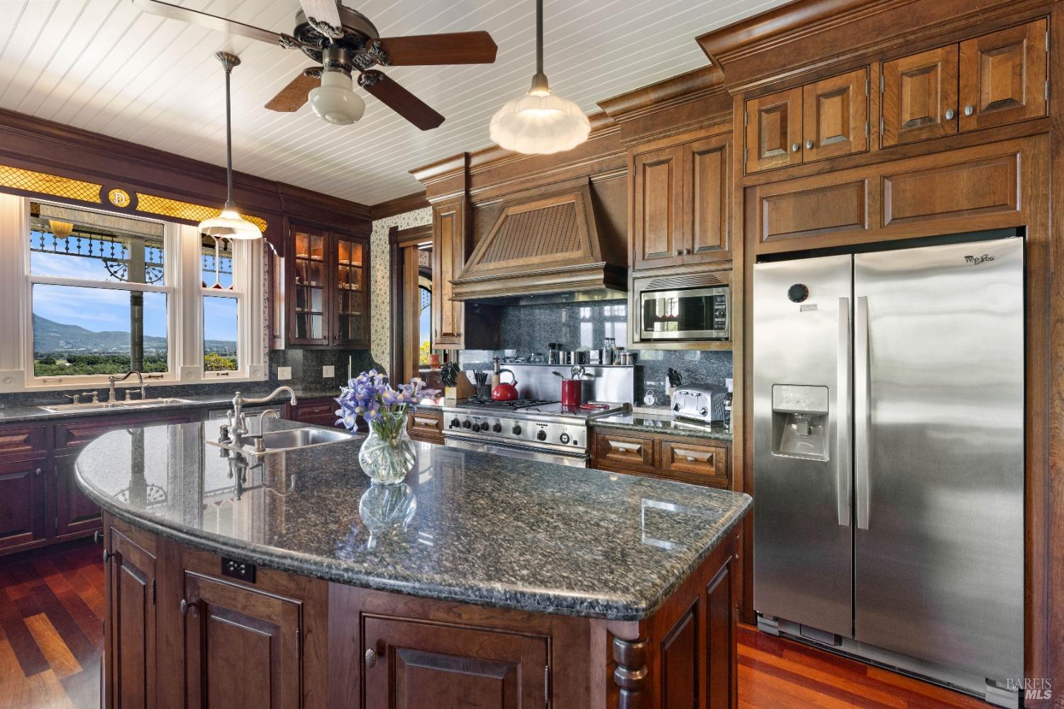 Detail Gallery Image 18 of 87 For 5605 George Rd, Lakeport,  CA 95453 - 4 Beds | 5/3 Baths