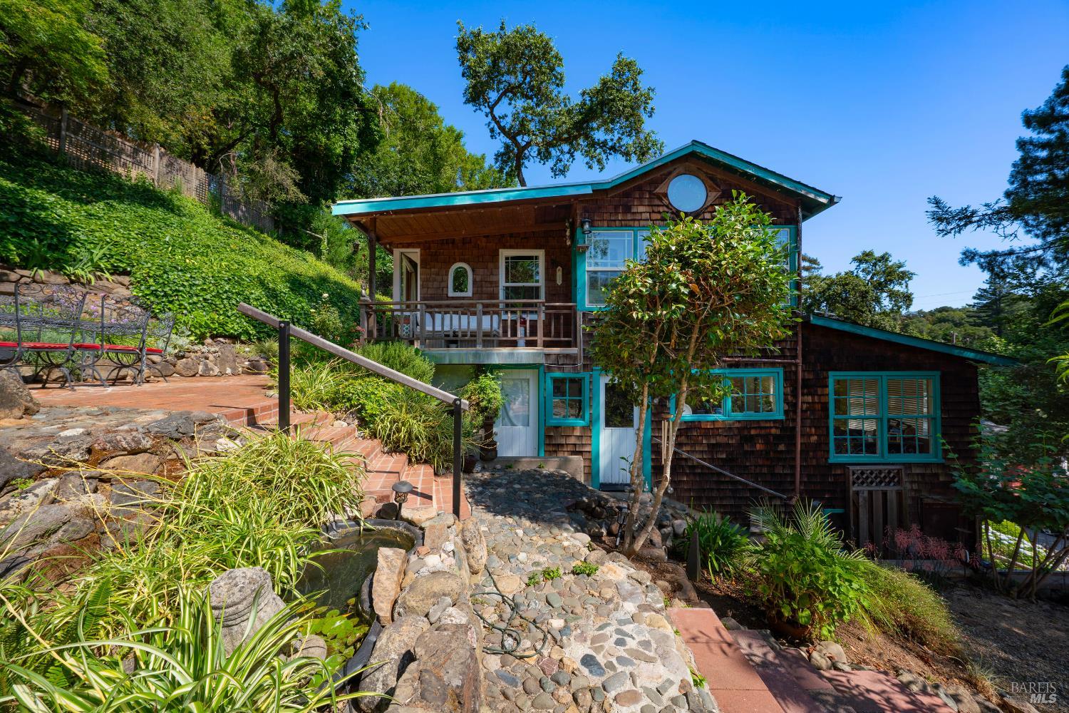 Detail Gallery Image 6 of 26 For 2693 S Fitch Mountain Rd, Healdsburg,  CA 95448 - 4 Beds | 3 Baths