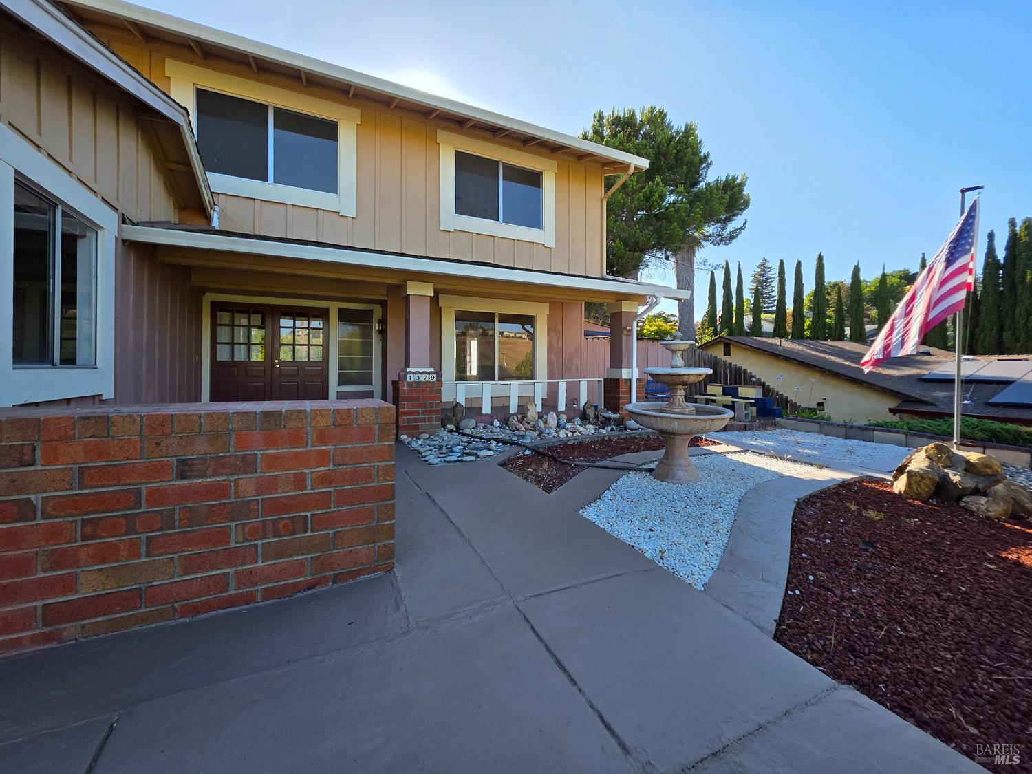 Detail Gallery Image 2 of 27 For 1379 Shea Ter, Vallejo,  CA 94591 - 4 Beds | 2/1 Baths